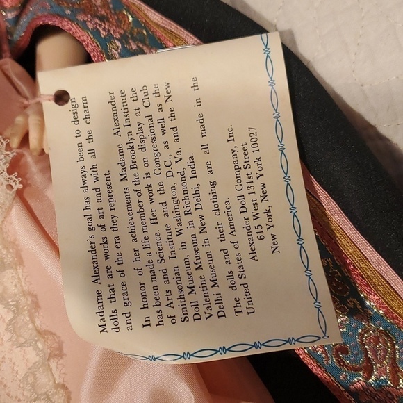 Madame Alexander Martha Randolph #1503 16" Inch Doll with Stand - Picture 8 of 16